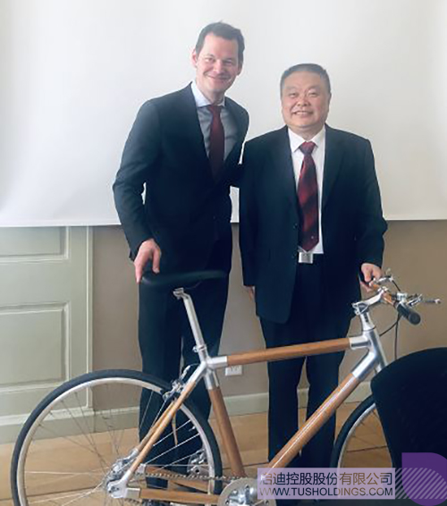 日韩人妻鲁交色情精品视频