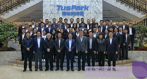 日韩人妻鲁交色情精品视频