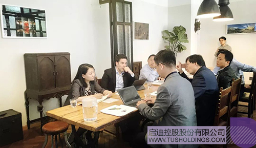 日韩人妻鲁交色情精品视频