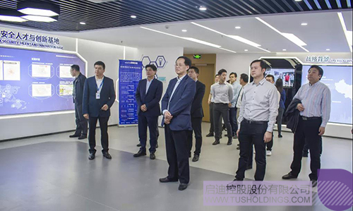 日韩人妻鲁交色情精品视频