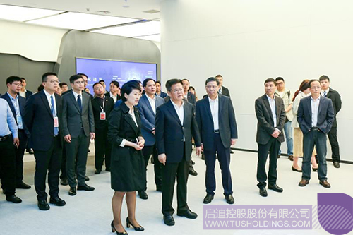 日韩人妻鲁交色情精品视频