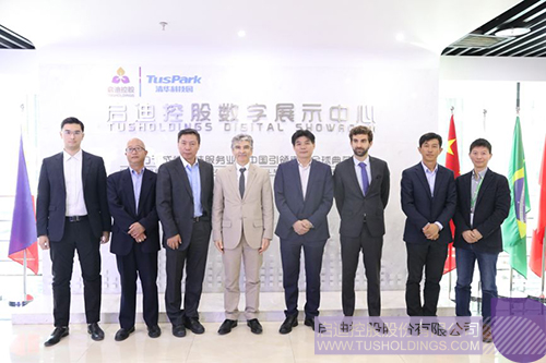 日韩人妻鲁交色情精品视频