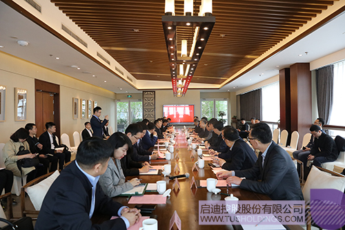 日韩人妻鲁交色情精品视频