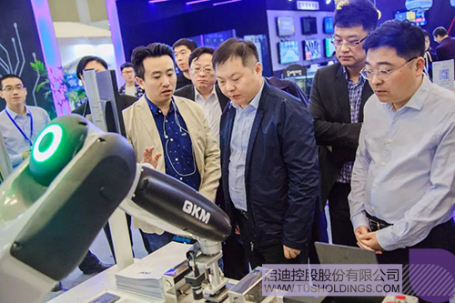 日韩人妻鲁交色情精品视频