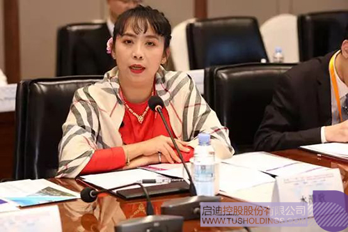 日韩人妻鲁交色情精品视频