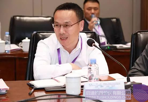 日韩人妻鲁交色情精品视频