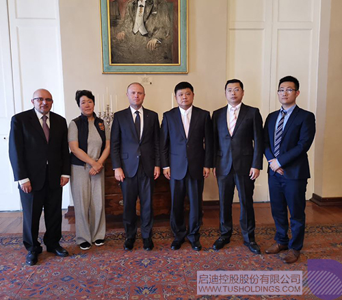 日韩人妻鲁交色情精品视频