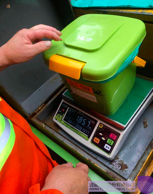 日韩人妻鲁交色情精品视频