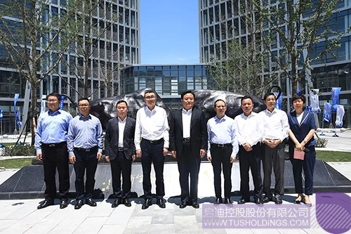 日韩人妻鲁交色情精品视频