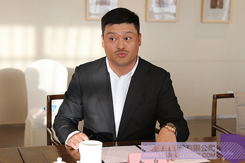 日韩人妻鲁交色情精品视频