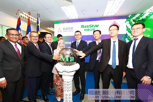 日韩人妻鲁交色情精品视频