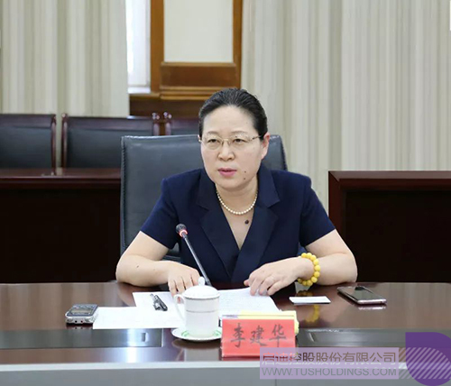 日韩人妻鲁交色情精品视频