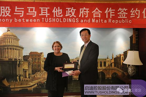 日韩人妻鲁交色情精品视频