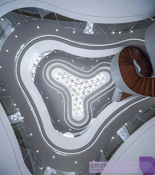 日韩人妻鲁交色情精品视频