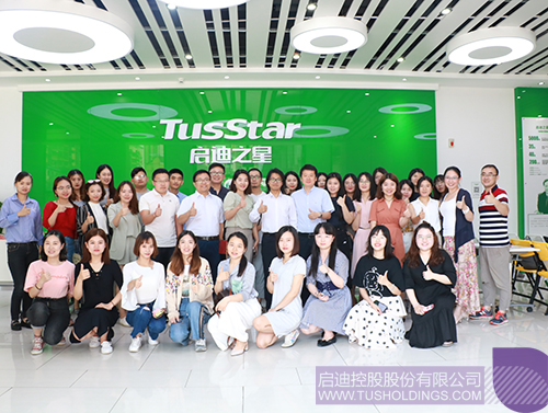 日韩人妻鲁交色情精品视频