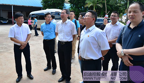 日韩人妻鲁交色情精品视频