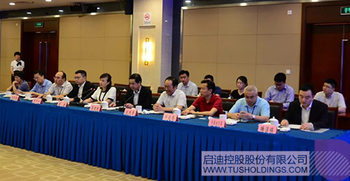 日韩人妻鲁交色情精品视频