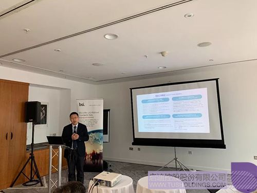 日韩人妻鲁交色情精品视频