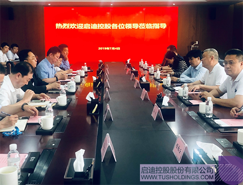 日韩人妻鲁交色情精品视频