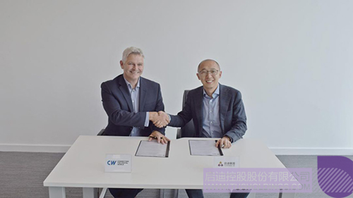 日韩人妻鲁交色情精品视频