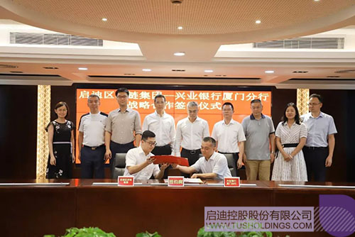 日韩人妻鲁交色情精品视频