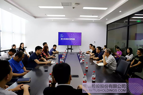 日韩人妻鲁交色情精品视频