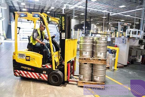 日韩人妻鲁交色情精品视频