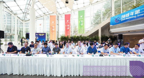 日韩人妻鲁交色情精品视频