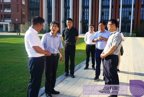 日韩人妻鲁交色情精品视频