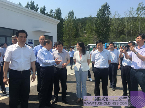 日韩人妻鲁交色情精品视频