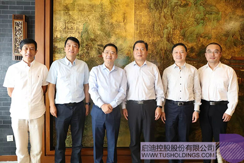 日韩人妻鲁交色情精品视频