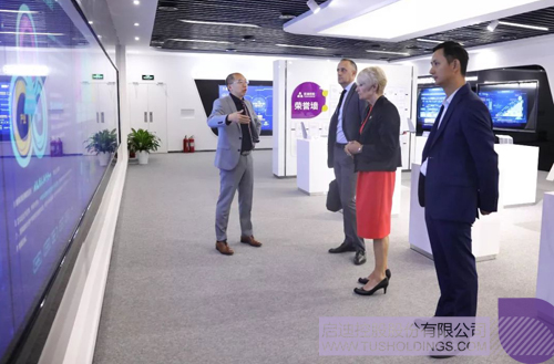 日韩人妻鲁交色情精品视频