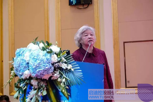 日韩人妻鲁交色情精品视频