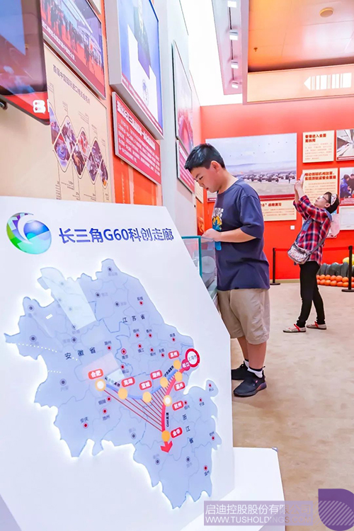 日韩人妻鲁交色情精品视频