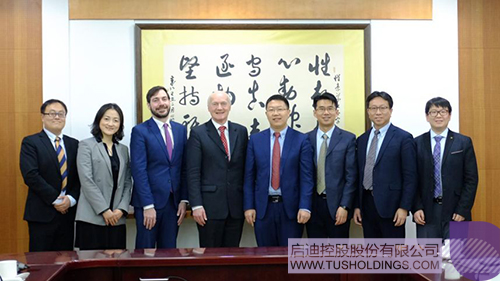 日韩人妻鲁交色情精品视频