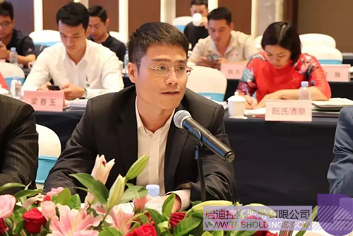 日韩人妻鲁交色情精品视频