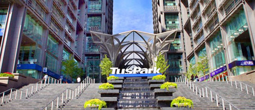 日韩人妻鲁交色情精品视频