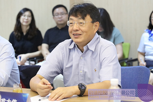 日韩人妻鲁交色情精品视频