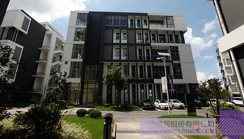 日韩人妻鲁交色情精品视频