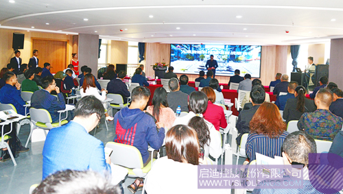 日韩人妻鲁交色情精品视频