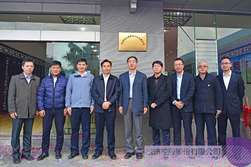 日韩人妻鲁交色情精品视频