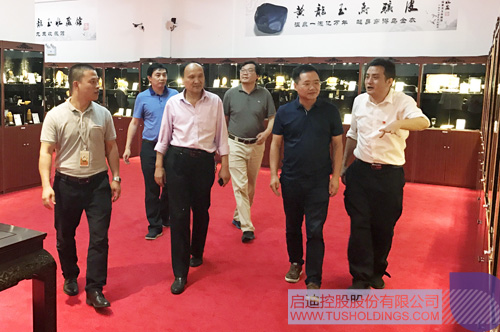 日韩人妻鲁交色情精品视频