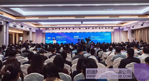 日韩人妻鲁交色情精品视频