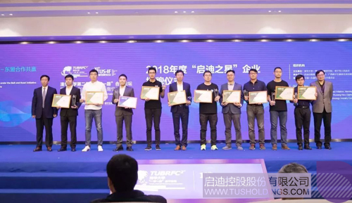 日韩人妻鲁交色情精品视频